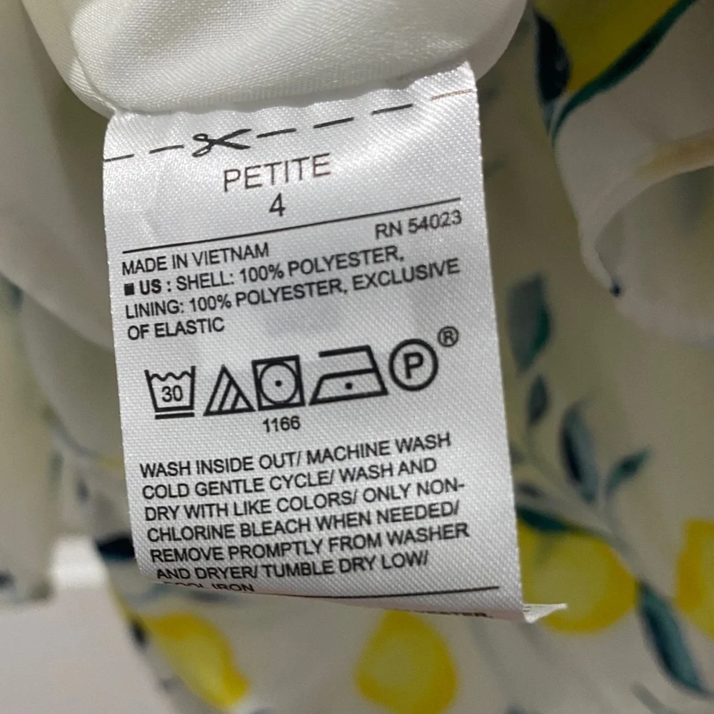 Banana Republic lemon print ruffle dress. - Picture 7 of 9